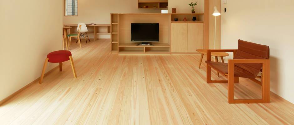 8　桧上小節無塗装　松代・吉田様邸